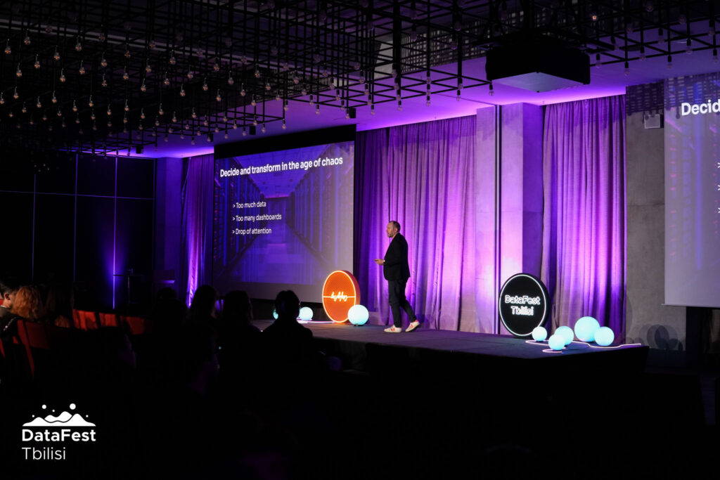 DataFest Tbilisi 2025 : The aesthetics of insight by Arnaud Richter